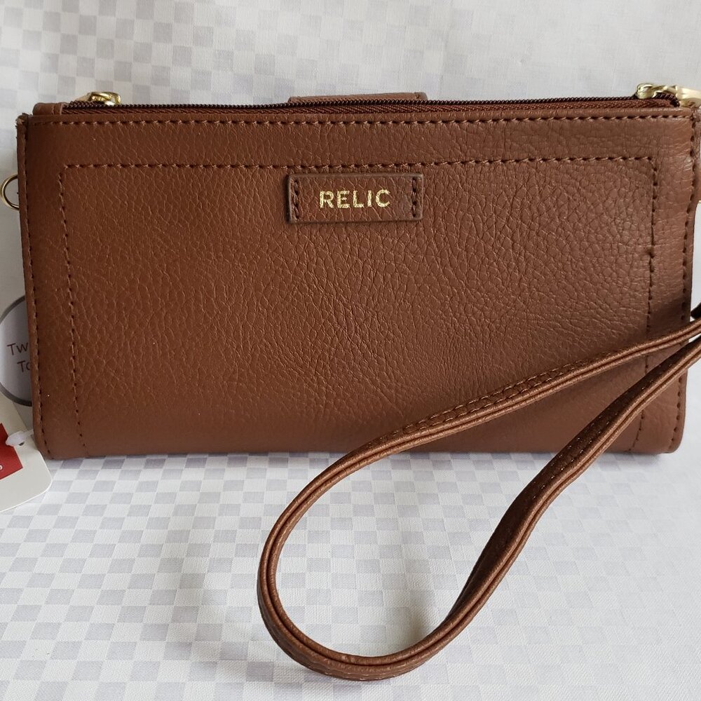 Relic Brown Leather Saddle Checkbook Wallet - NWT